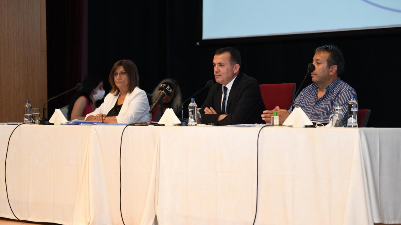 Başkan Özyiğit, “Üniversite öğrencilerimiz için eğitim desteği başvurularımız devam ediyor”