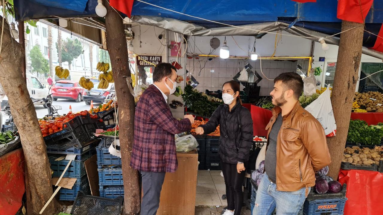 Başkan Özyiğit, Bahçelievler Mahallesi esnafını ziyaret etti