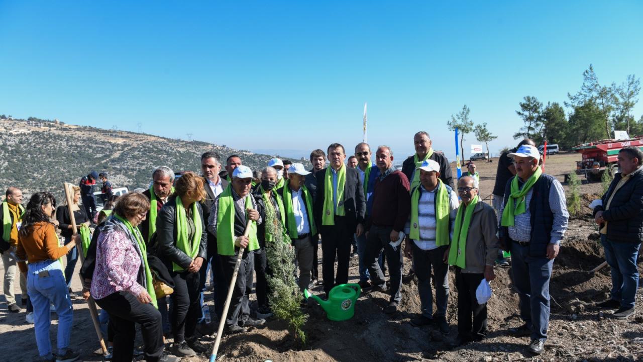 Yenişehir Emirler Mahallesi’nde 22 bin fidan toprakla buluştu