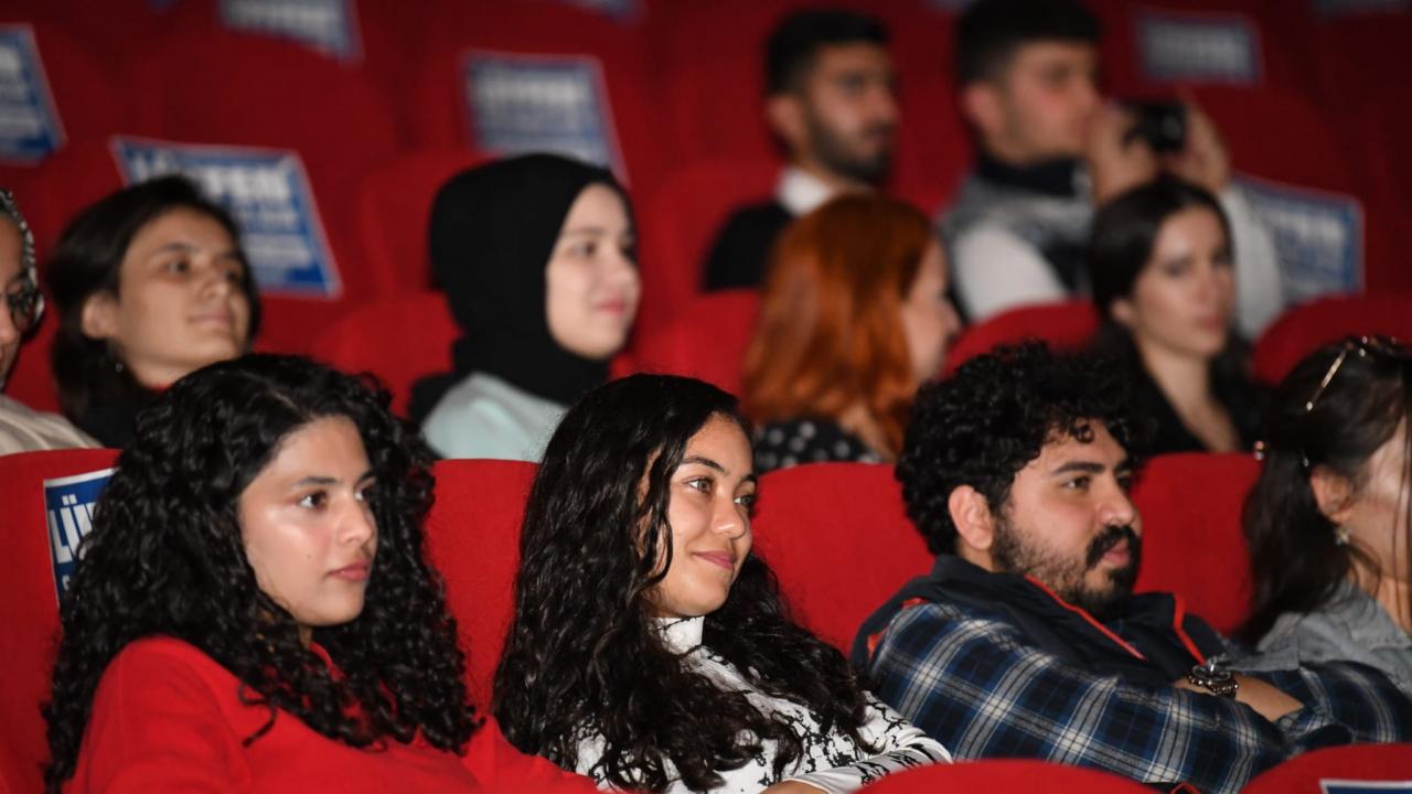 Yenişehir Komedi Oyunları Festivali başladı 