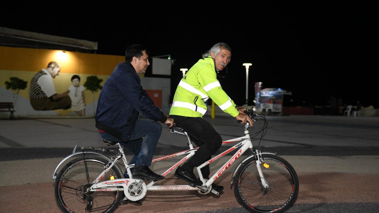 Engellere karşı pedal çevirdiler