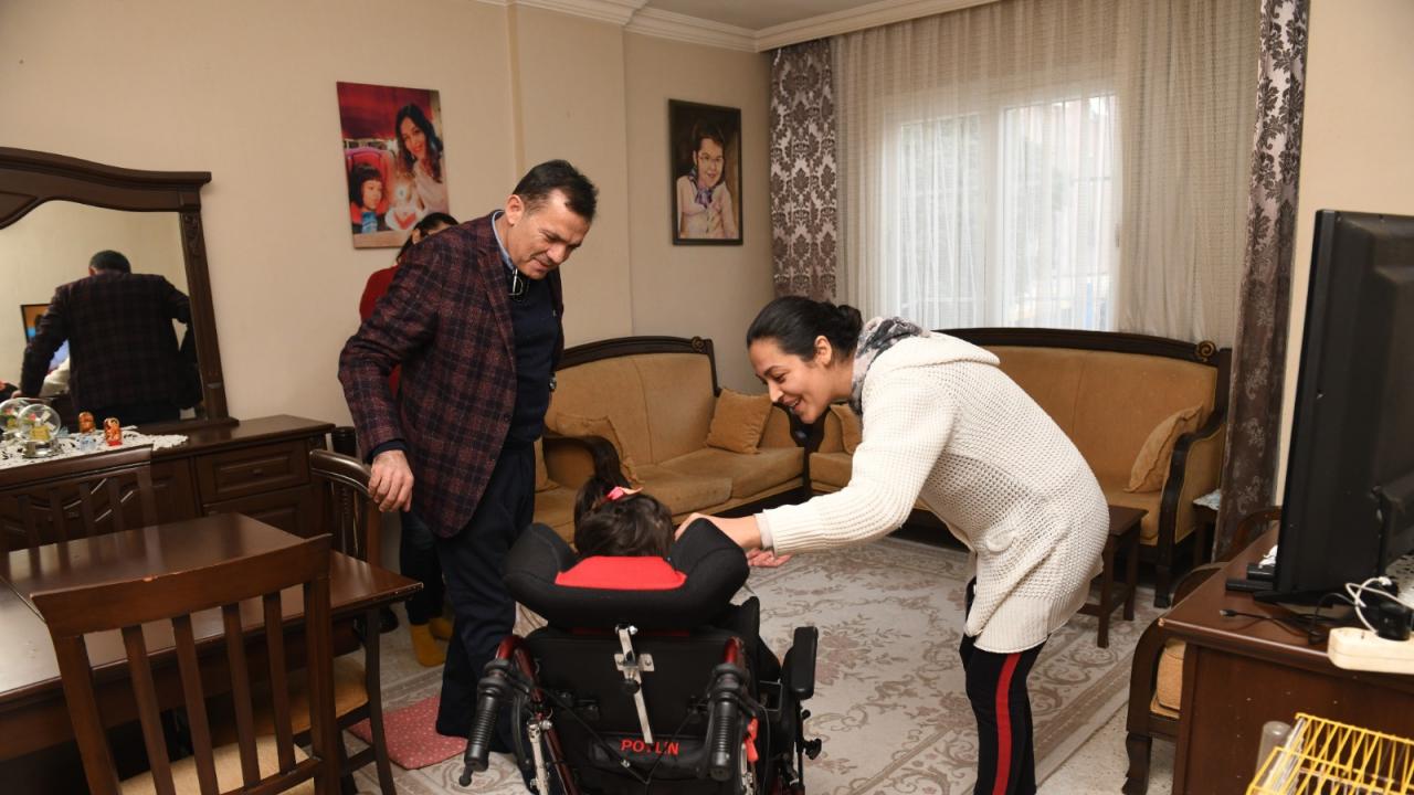 Yüzlerce aile Yenişehir Belediyesinin sosyal yardımlarıyla yeni yıla giriyor