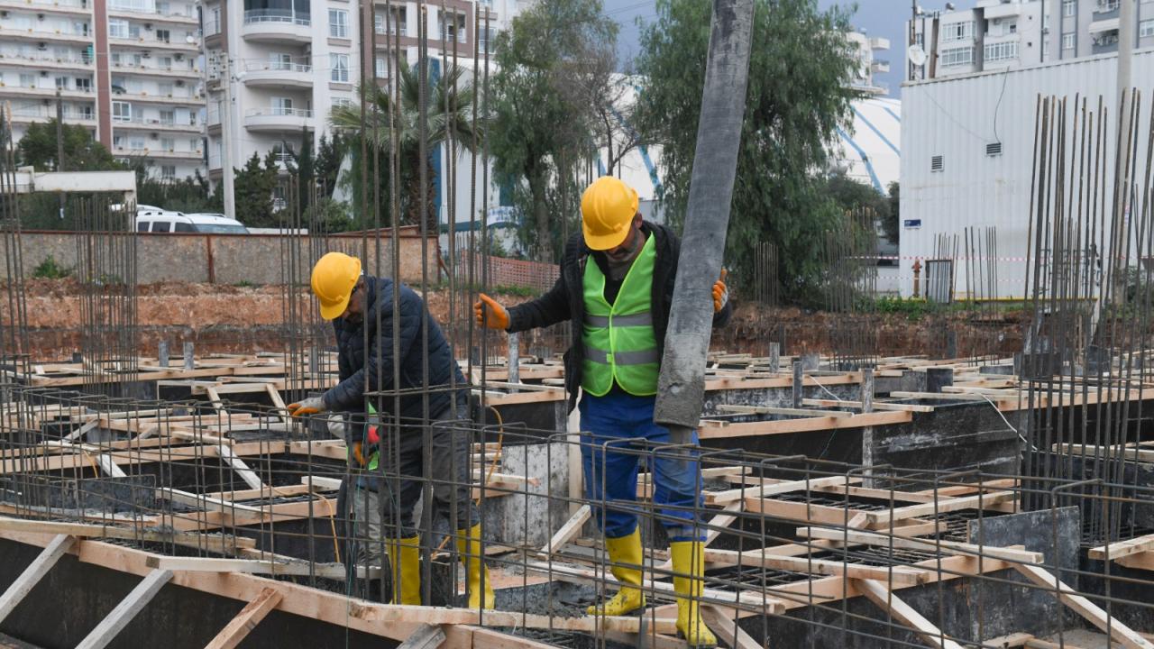 Yenişehir Belediyesi Göçmen Balık Pazarı'nın temeli atıldı 