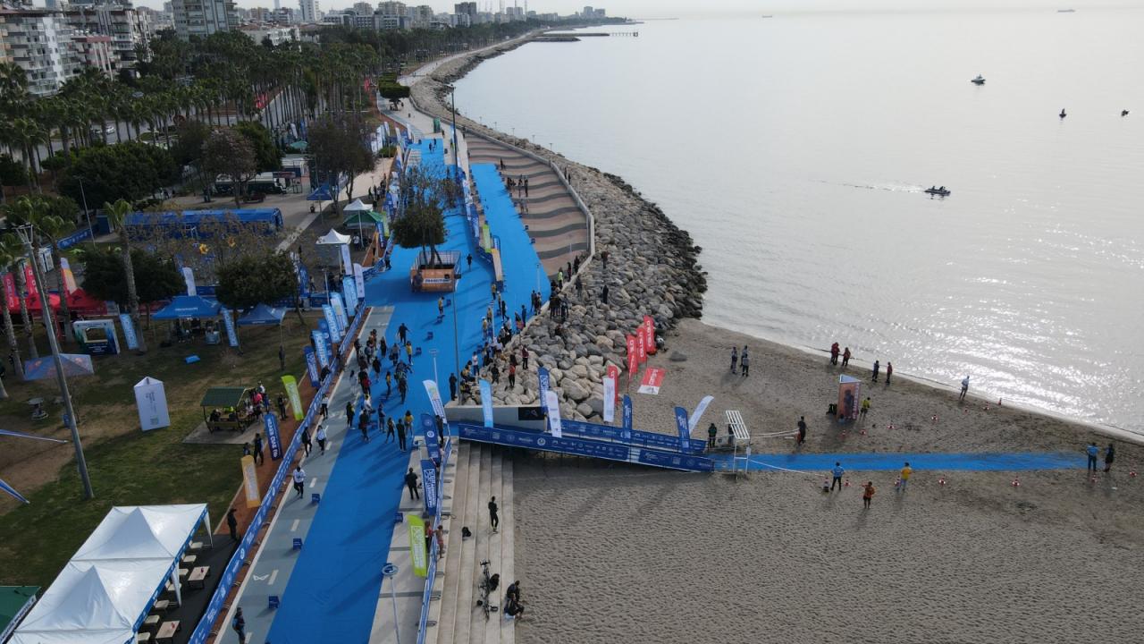 Yenişehir Avrupa Triatlon Kupası’nda ilk yarışlar başladı