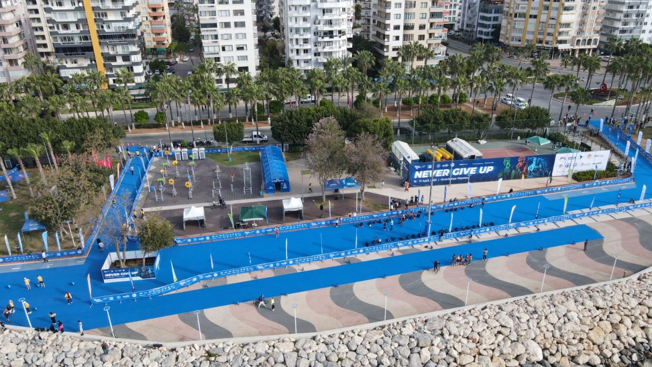 Yenişehir Avrupa Triatlon Kupası’nda ilk yarışlar başladı