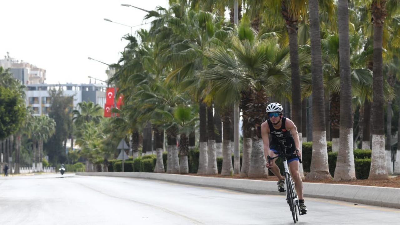 Yenişehir Avrupa Triatlon Kupası’nda ilk yarışlar başladı