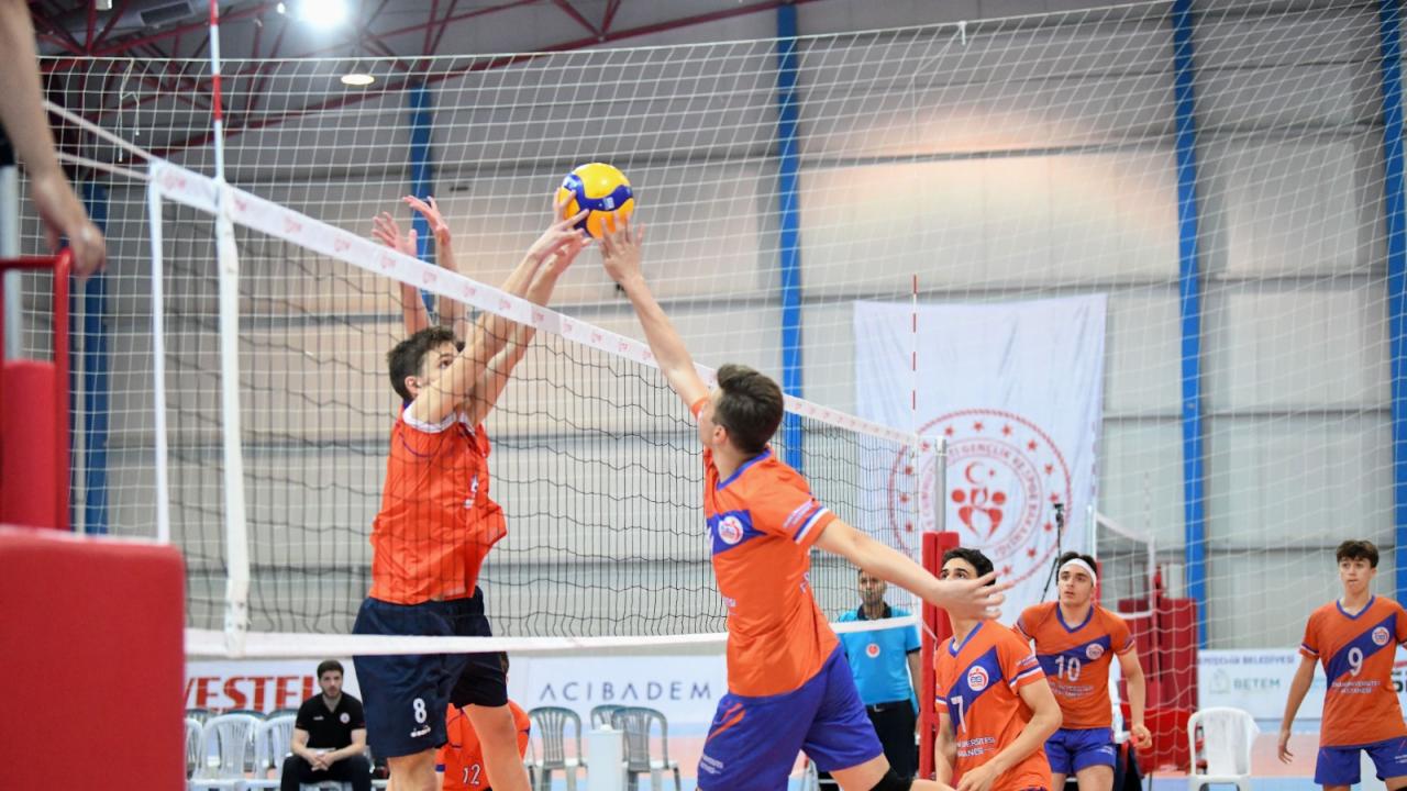 Festival Voleybol heyecanı devam ediyor 