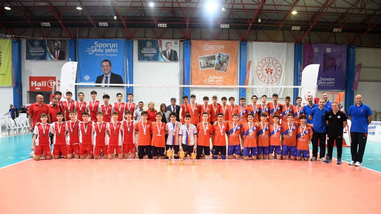 Festival Voleybol heyecanı devam ediyor 