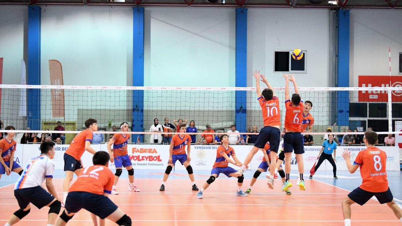 Festival Voleybol heyecanı devam ediyor 