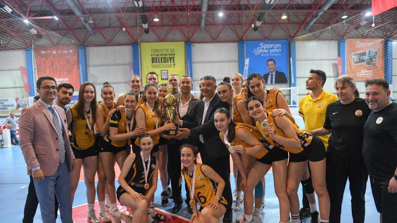 Festival Voleybol yıldızlar kategorisi şampiyonları belli oldu