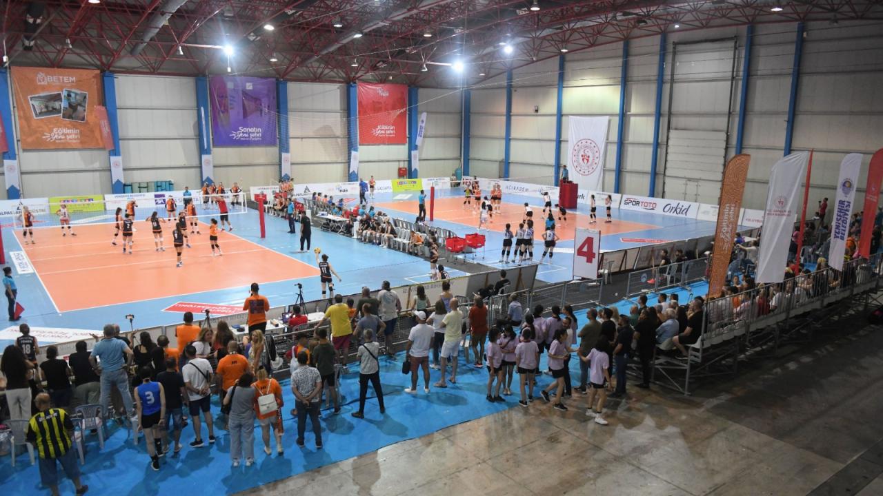 Festival Voleybol heyecanı kaldığı yerden devam ediyor