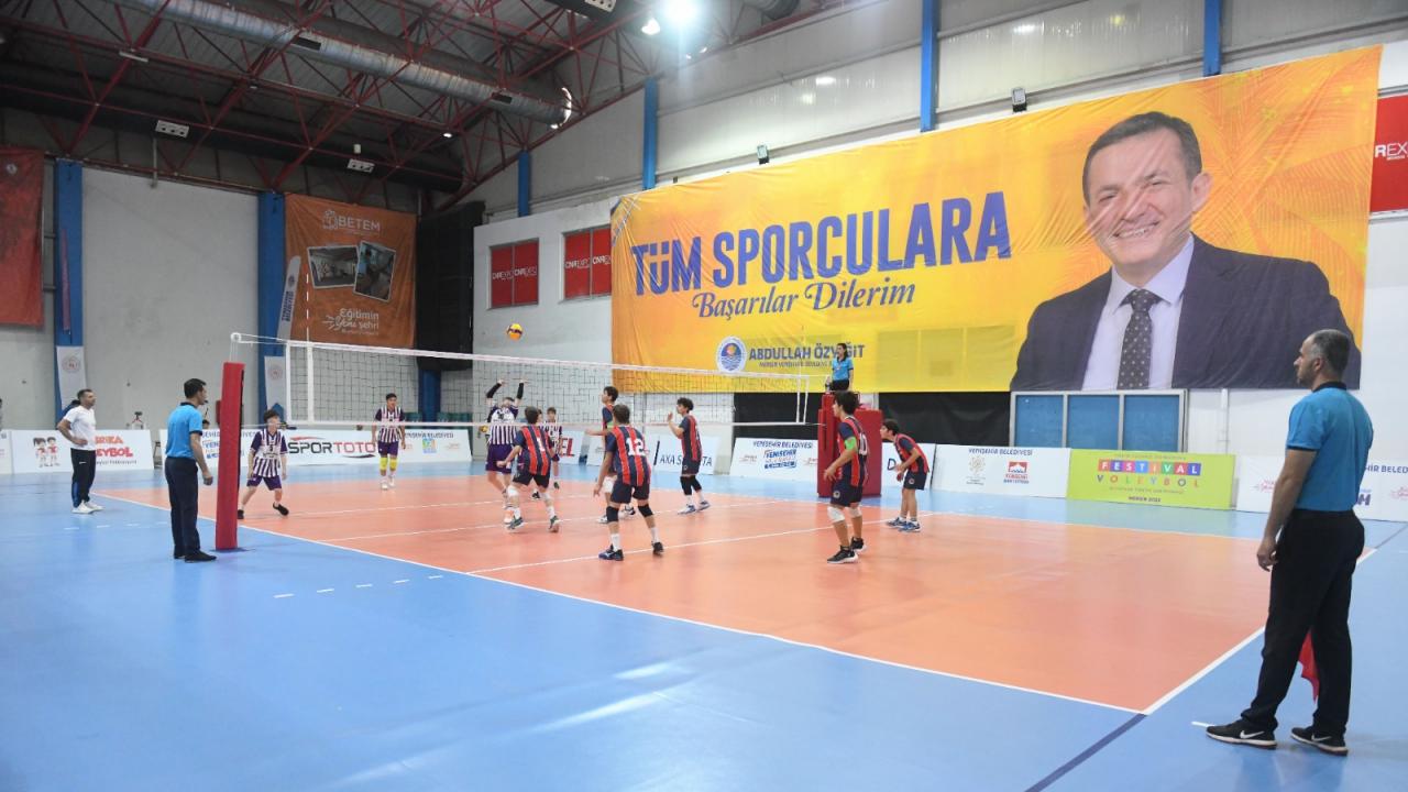 Festival Voleybol heyecanı kaldığı yerden devam ediyor