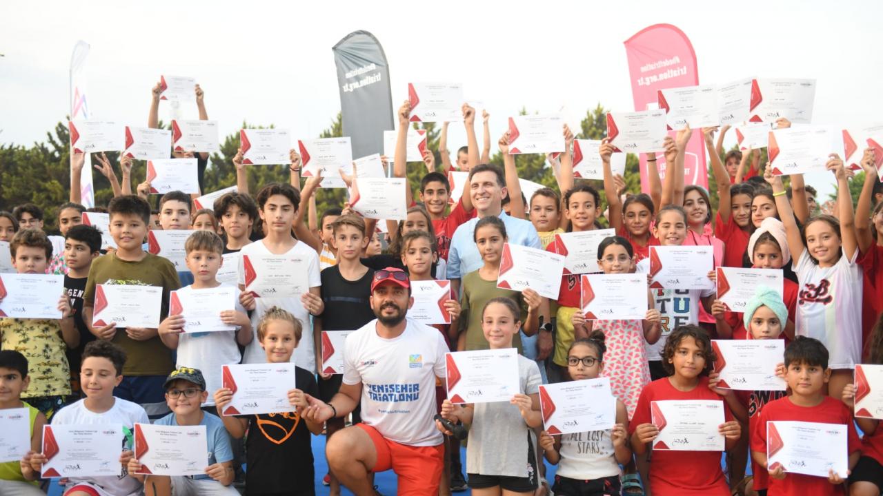 Aquatlon yarışlarında 86 sporcunun 36’sı Yenişehir Belediyesi adına yarıştı