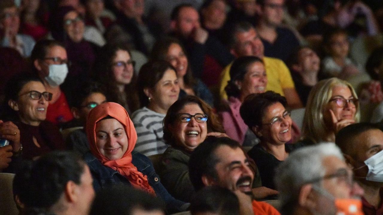 2.Yenişehir Komedi Oyunları Festivali başladı