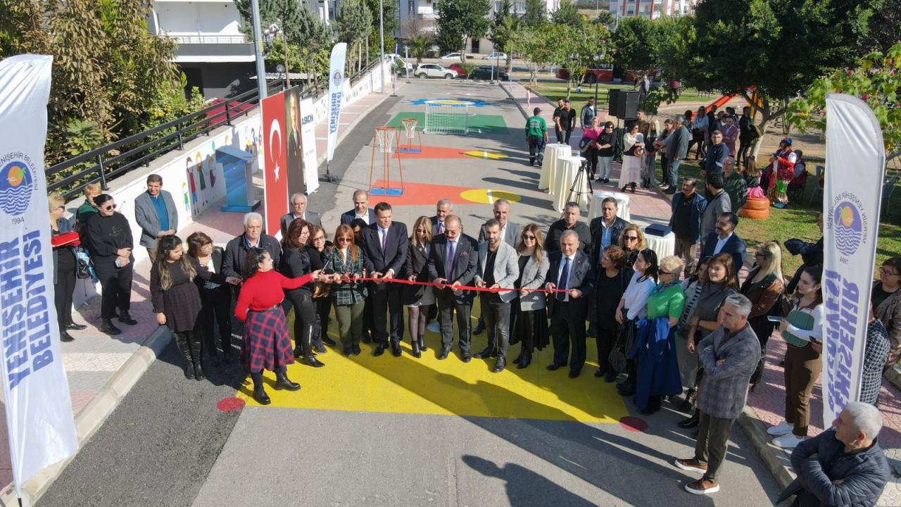 Yenişehir Belediyesinden çocuklara özel sokak 