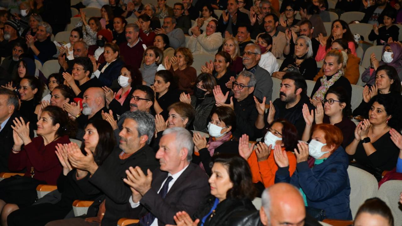 Yenişehir Belediyesi Nazım Hikmet’i unutmadı