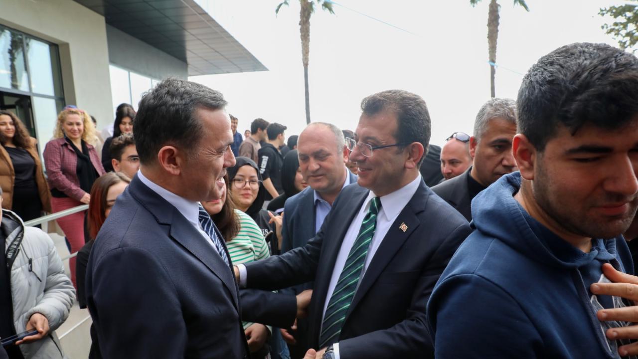 Ekrem İmamoğlu, Yenişehir’de Alanya Sokağı esnafını ziyaret etti