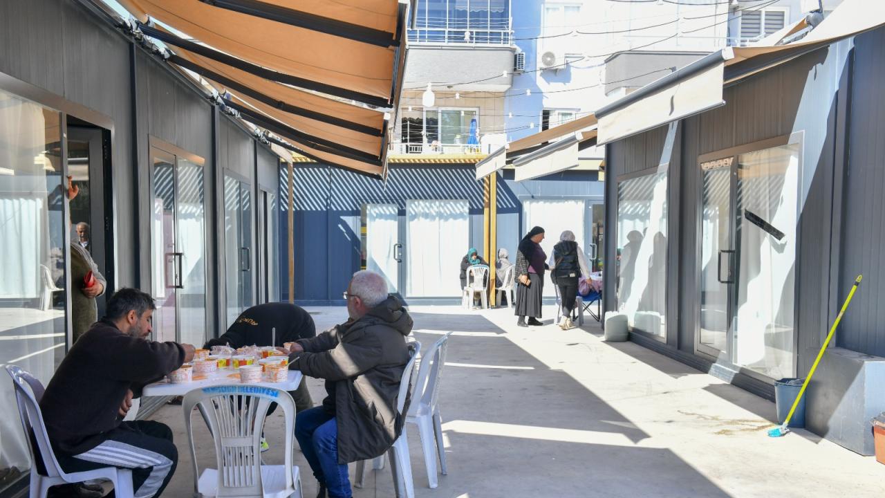 Yenişehir Belediyesi 1100 depremzedeye barınma hizmet sundu