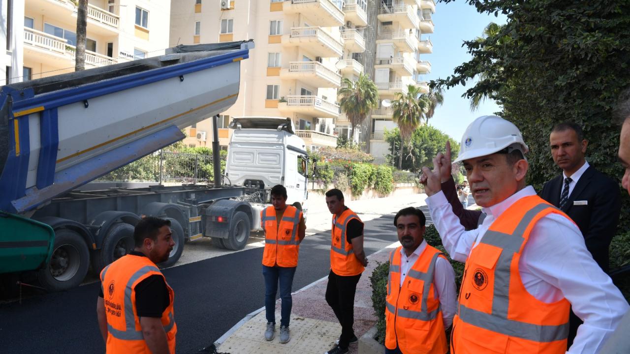 Yenişehir Belediyesi yol yapım ve onarım çalışmalarını sürdürüyor