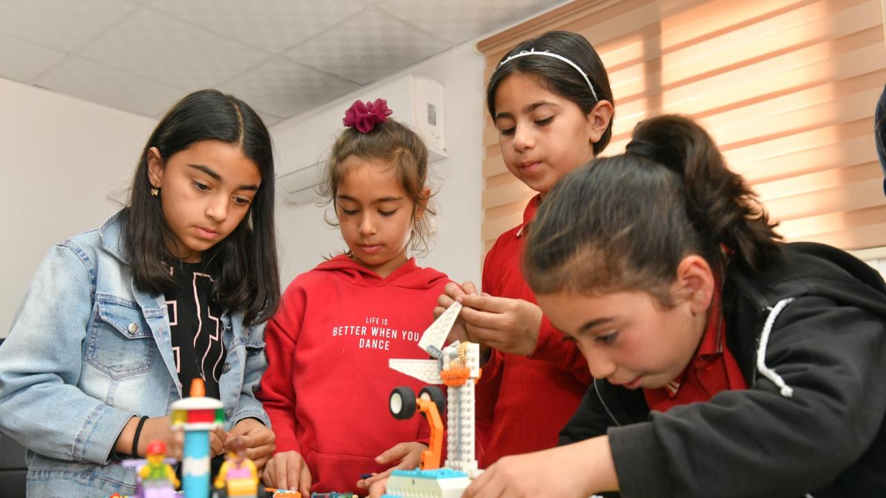 Yenişehir Belediyesi minik bilim kahramanlarını buluşturuyor