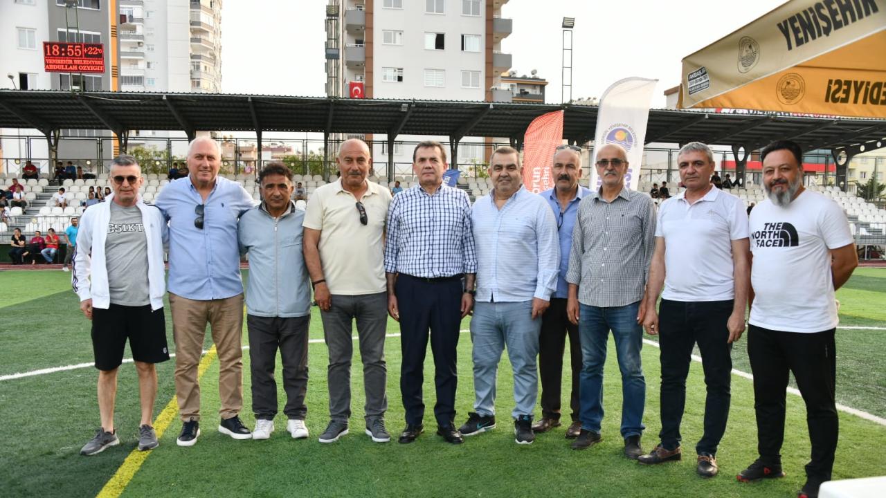 19 Mayıs Veteranlar Futbol Turnuvası sona erdi