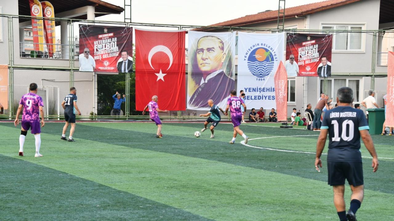 19 Mayıs Veteranlar Futbol Turnuvası sona erdi
