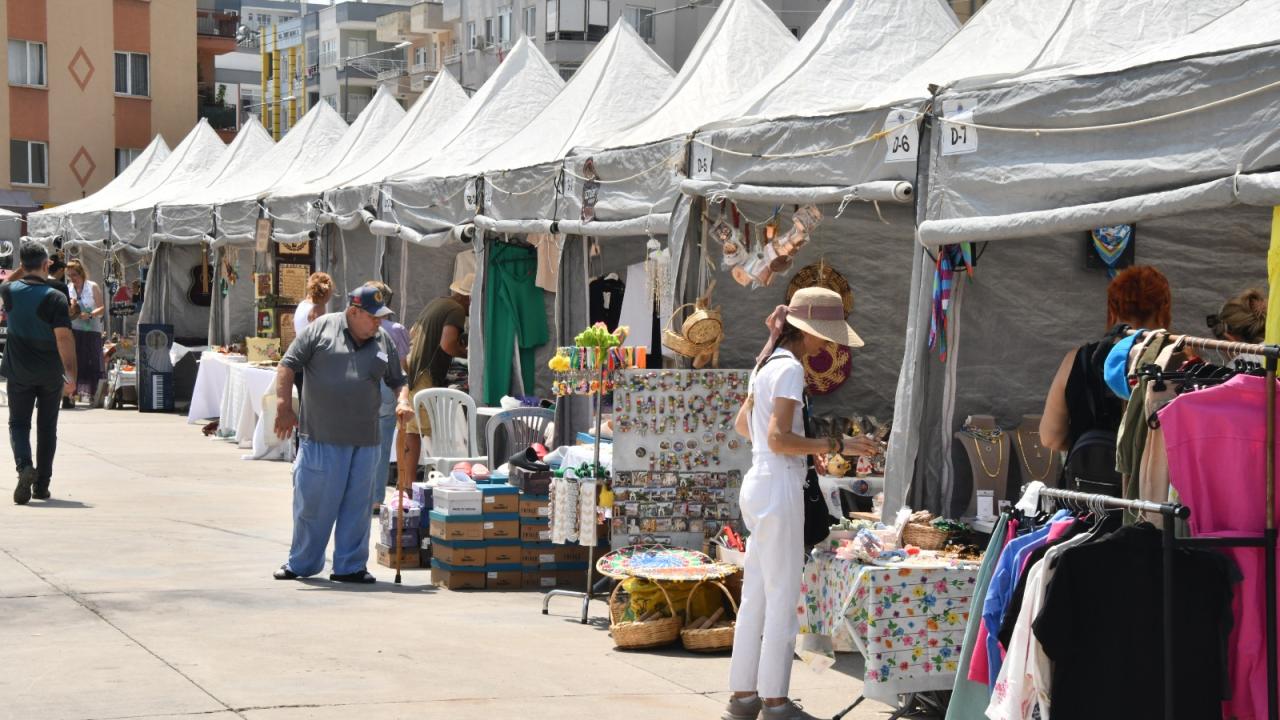 Yenişehir Belediyesi depremin yaralarını sarmaya devam ediyor