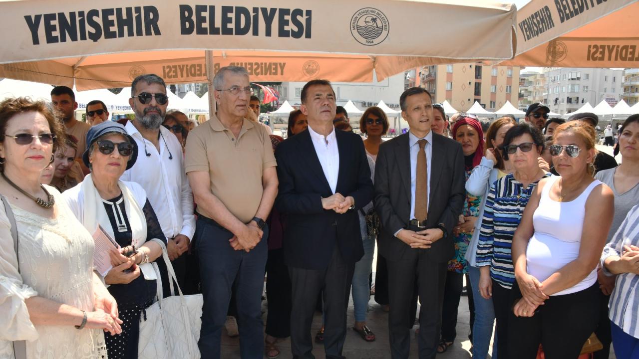 Yenişehir Belediyesi depremin yaralarını sarmaya devam ediyor