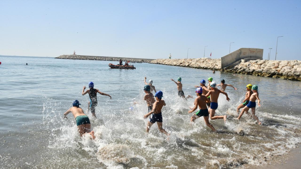 Aquatlon yarışlarında 64 sporcunun 45’i Yenişehir Belediyesi adına yarıştı