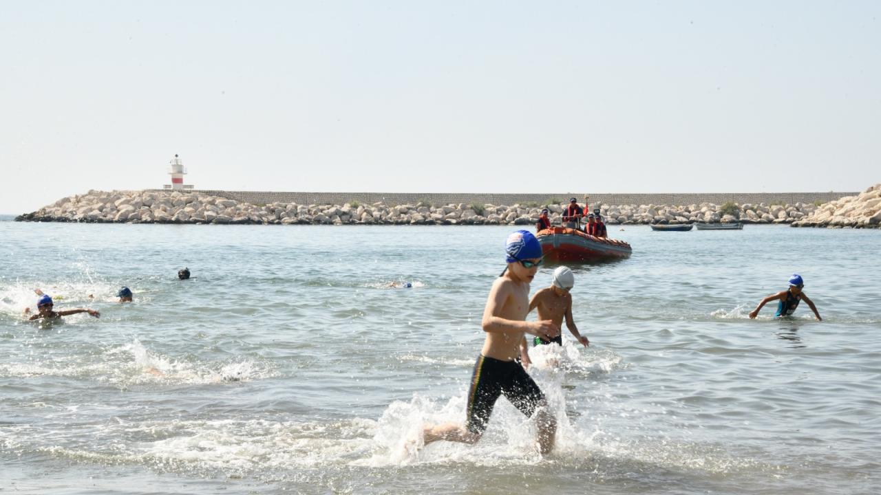 Aquatlon yarışlarında 64 sporcunun 45’i Yenişehir Belediyesi adına yarıştı