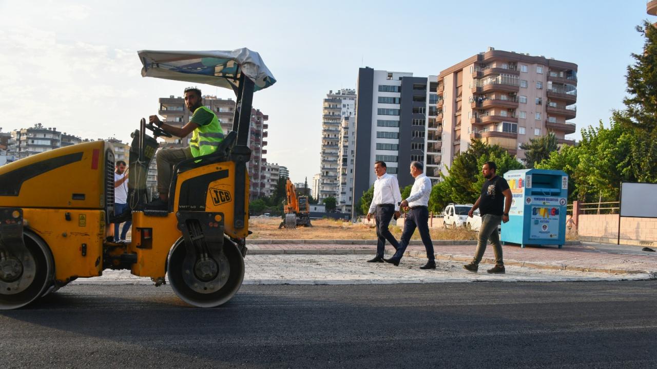 Başkan Özyiğit, yol yapım çalışmalarını yerinde inceledi