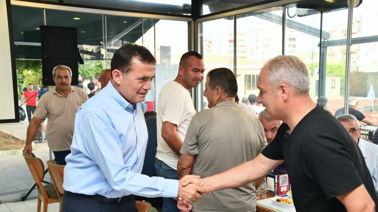 Başkan Abdullah Özyiğit, mahalle muhtarlarıyla bir araya geldi