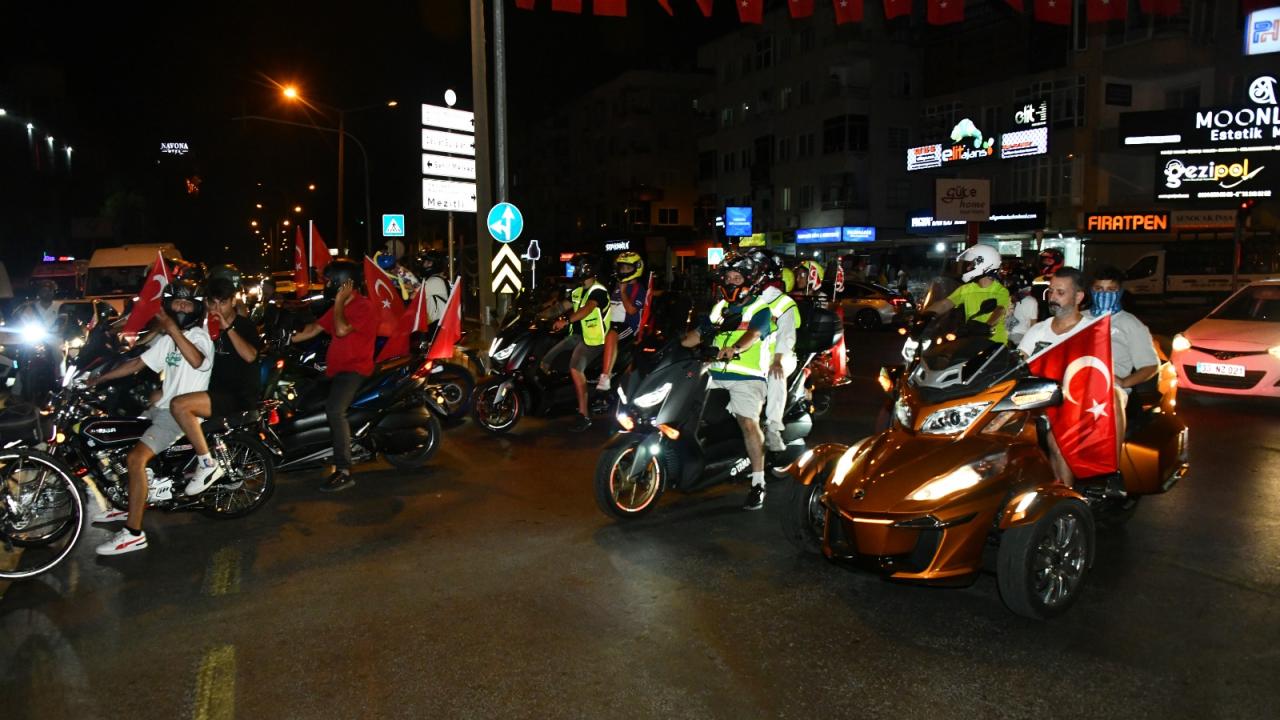 Yenişehir Belediyesi zaferin coşkusunu sokaklara taşıdı