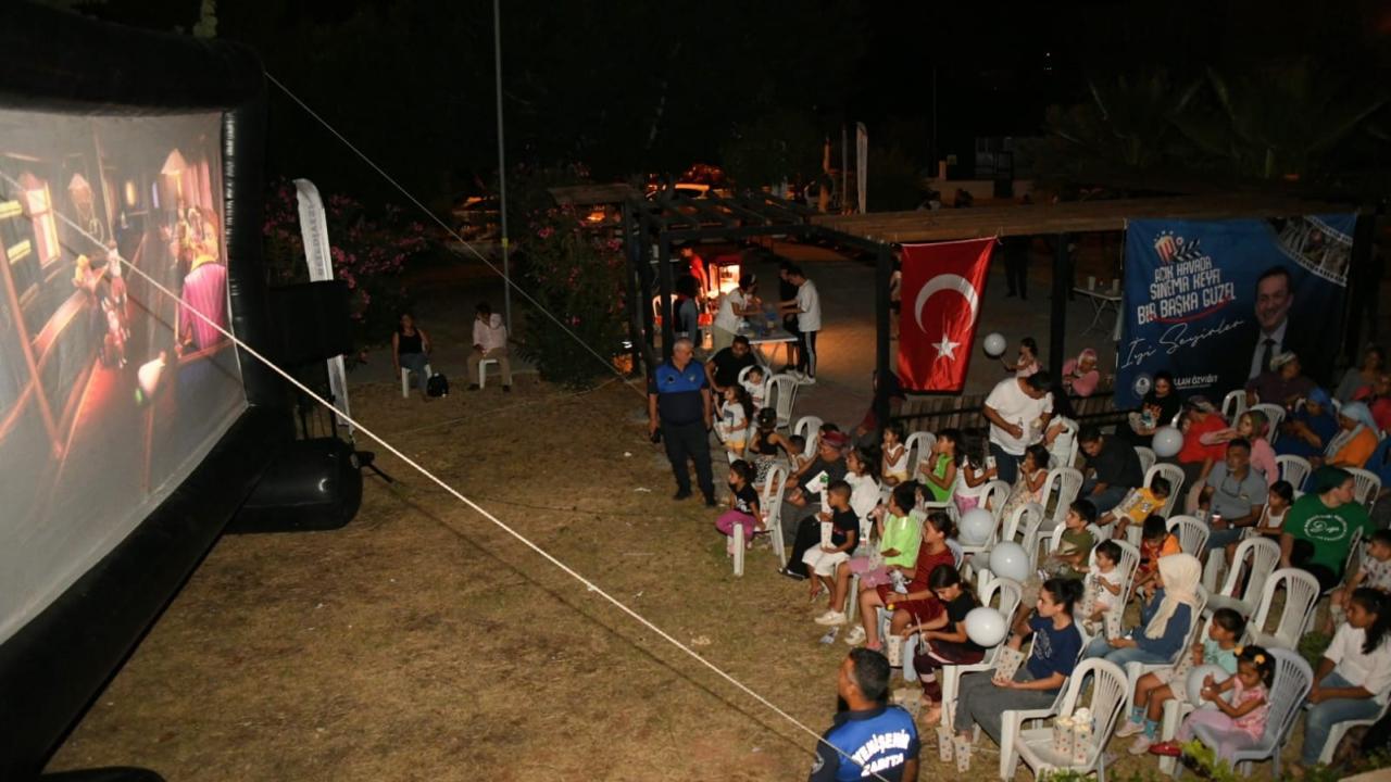 Mersin Yenişehir Belediyesinin açık hava sinema günleri sona erdi