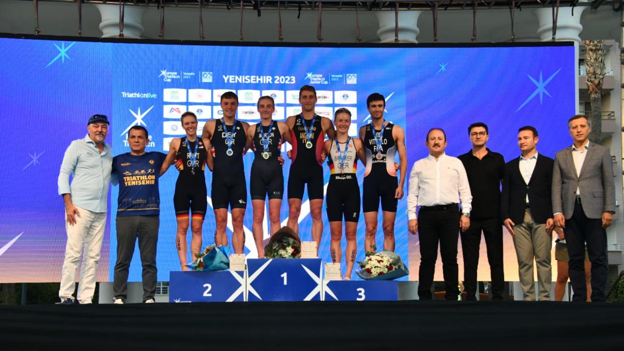 25 ülkeden 280 sporcu Yenişehir Avrupa Triatlon Kupası’nda mücadele etti