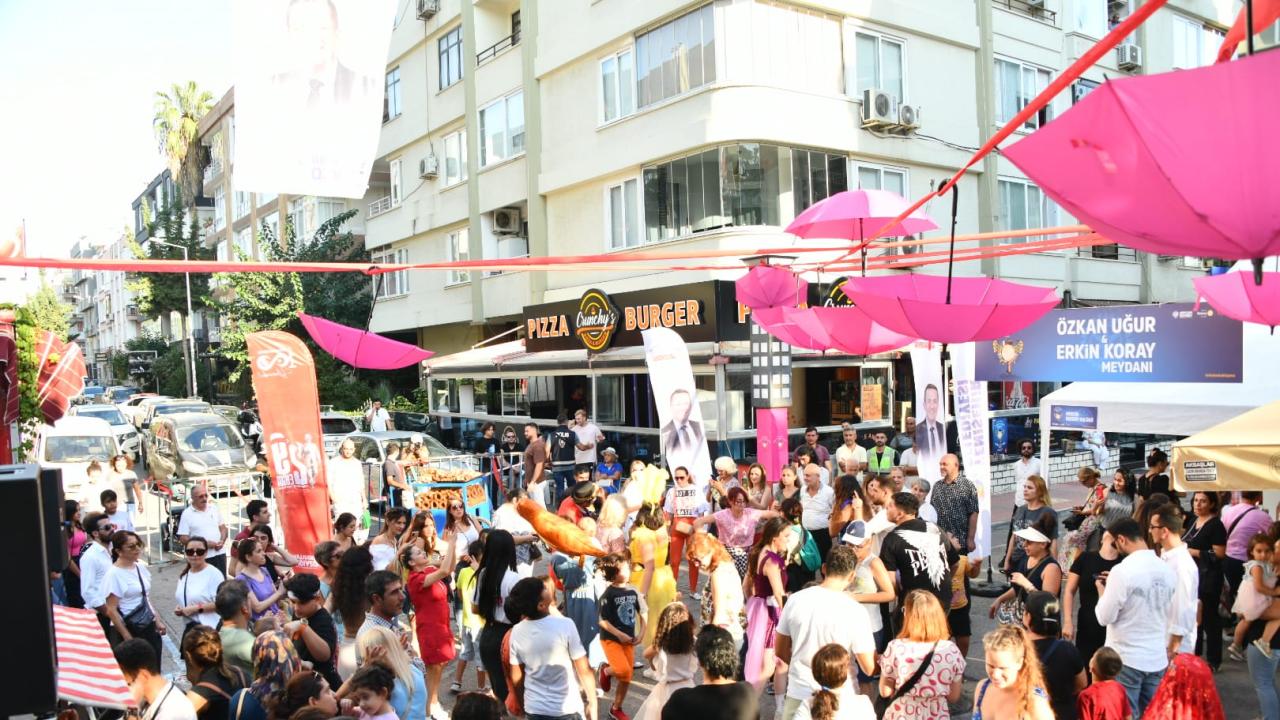 Mersinliler 5. Mersin Kushimoto Sokağı Sokak Sanatçıları Festivali’ne yoğun ilgi gösterdi