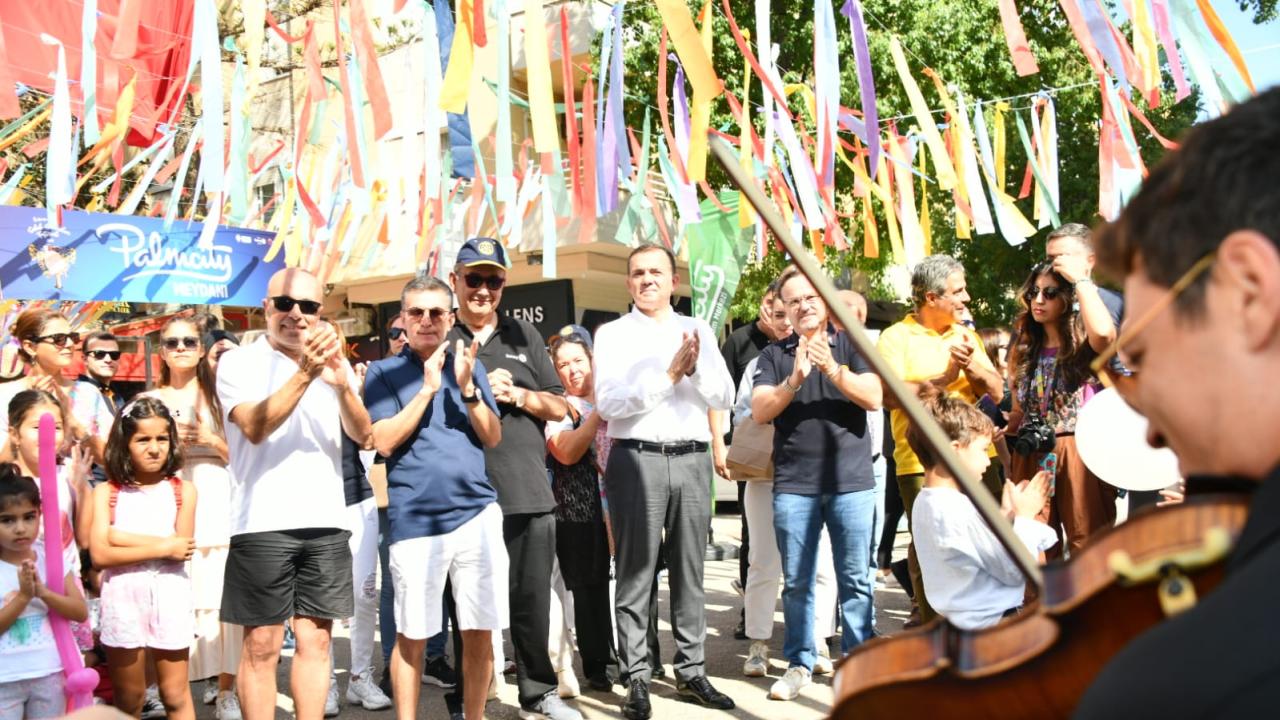 Mersinliler 5. Mersin Kushimoto Sokağı Sokak Sanatçıları Festivali’ne yoğun ilgi gösterdi