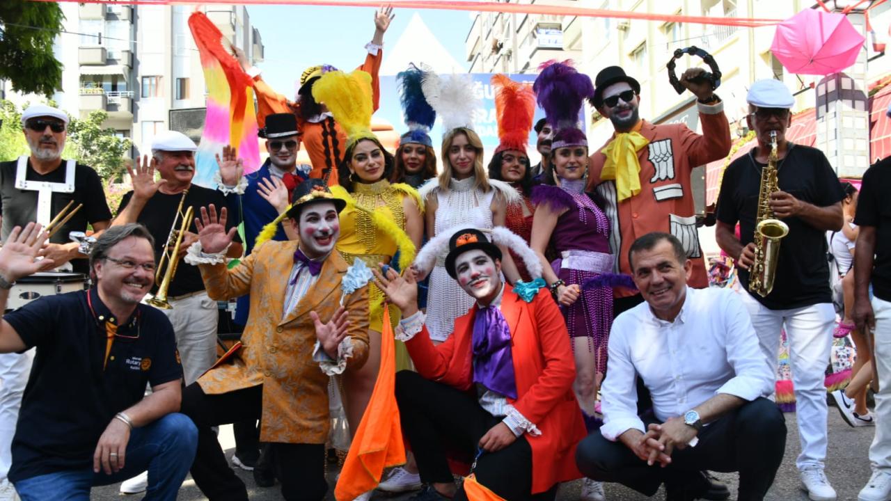 Mersinliler 5. Mersin Kushimoto Sokağı Sokak Sanatçıları Festivali’ne yoğun ilgi gösterdi