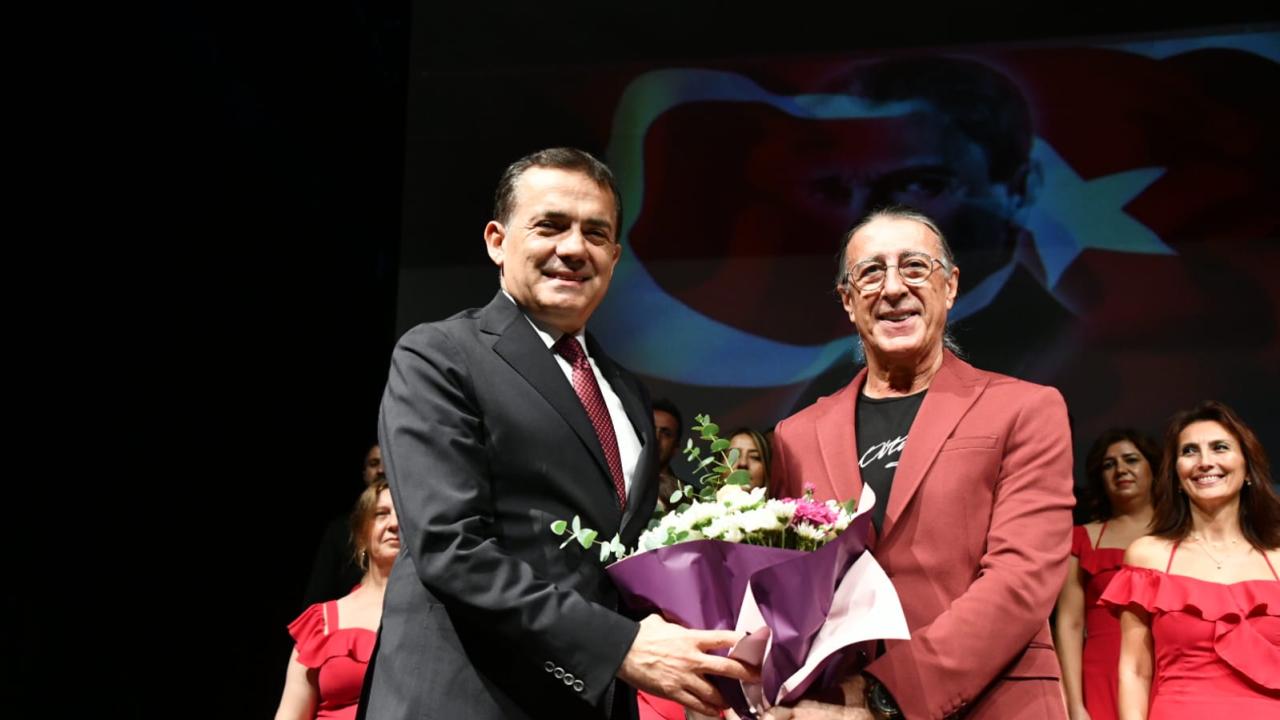 Yenişehir Belediyesinden 100.yıla yakışır kutlamalar 