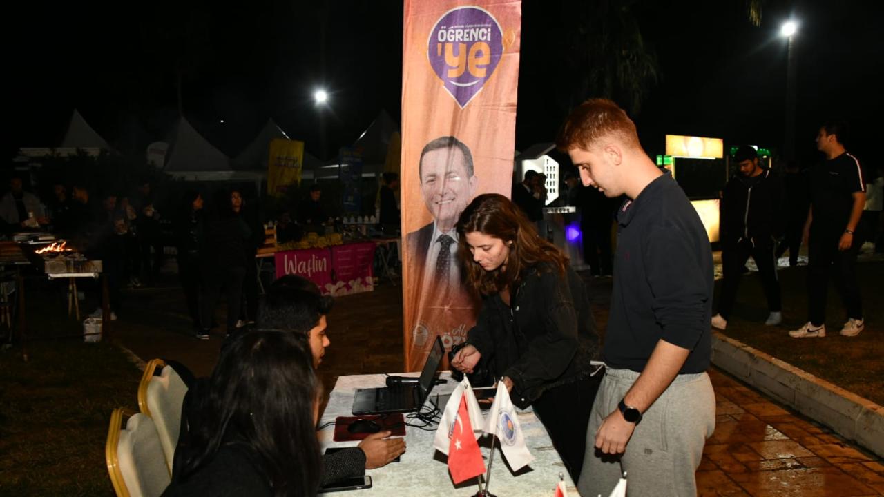 Yenişehir Belediyesi ücretsiz yemek uygulaması Öğrenci’Ye projesini hayata geçirdi