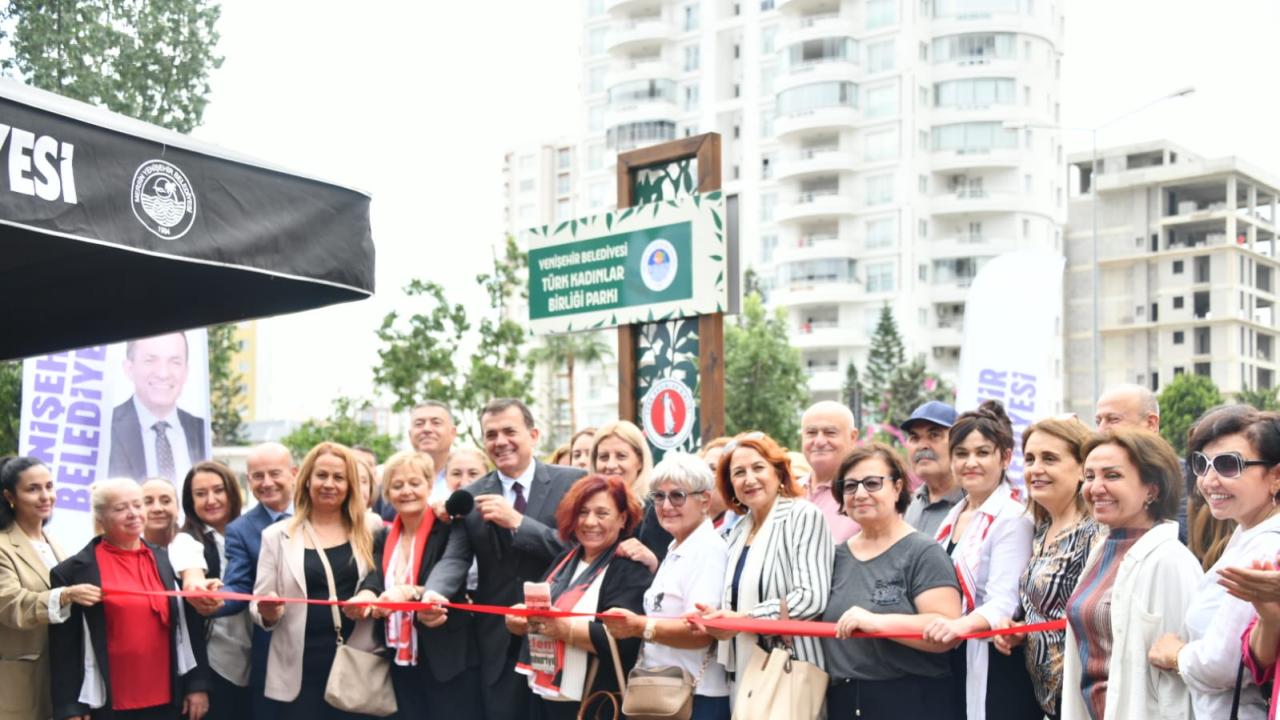 Yenişehir Belediyesi yenilediği parka Türk Kadınlar Birliği adını verdi