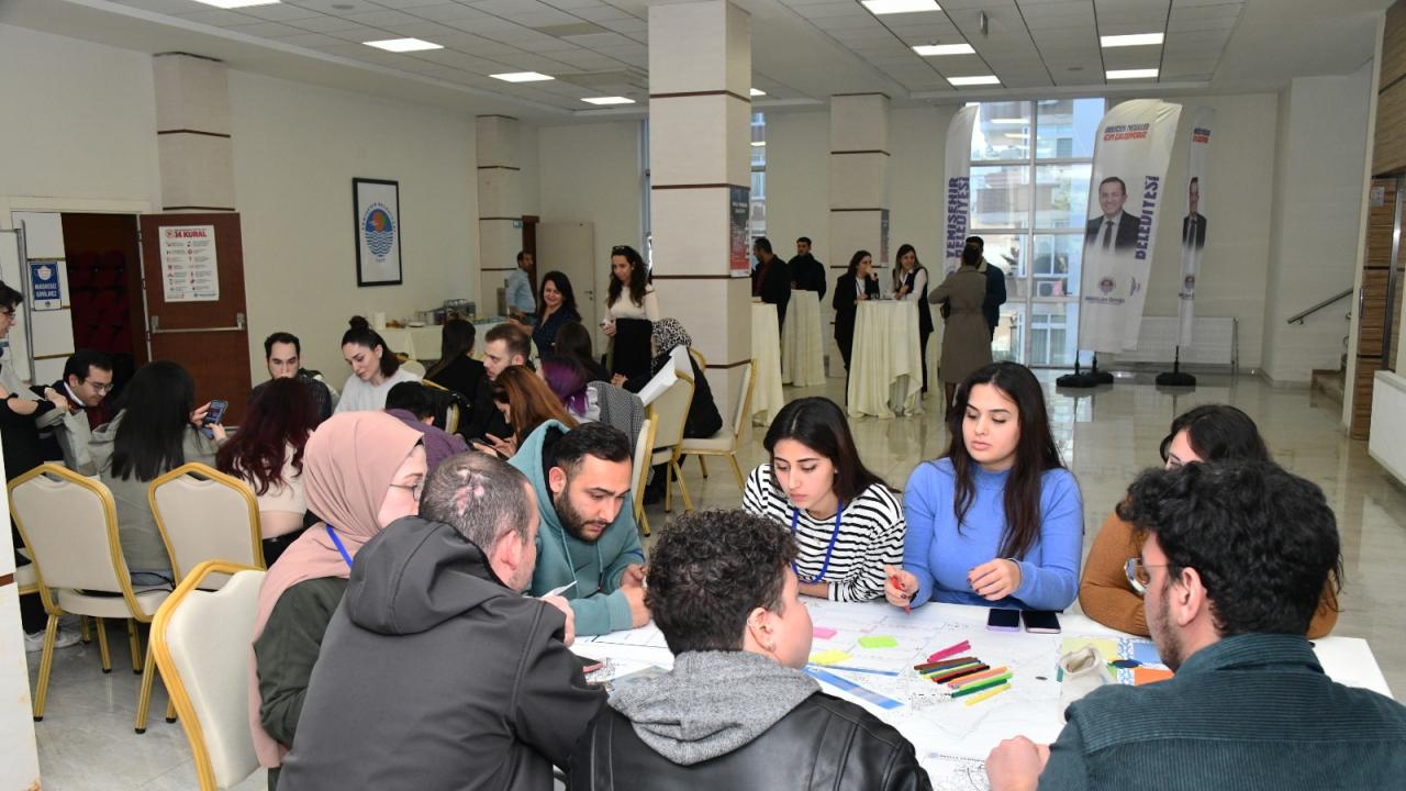 Yenişehir Belediyesi “Akıllı Yenişehir Çalıştayı” düzenledi