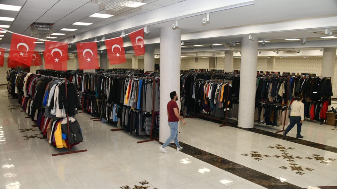 Yenişehir Belediyesi Giysi Evi ile sosyal yardımlarını sürdürüyor