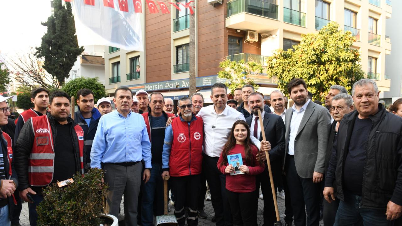 Başkan Abdullah Özyiğit “Kentimizi de kentimize hizmet etmeyi de seviyoruz”