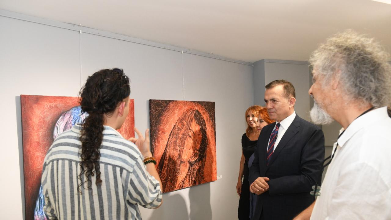 Yenişehir Belediyesi Çukurova’da üreten sanatçıları sergide buluşturdu