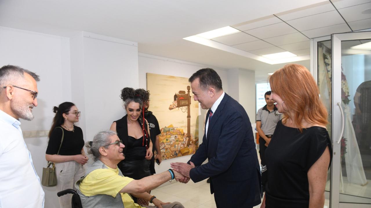 Yenişehir Belediyesi Çukurova’da üreten sanatçıları sergide buluşturdu