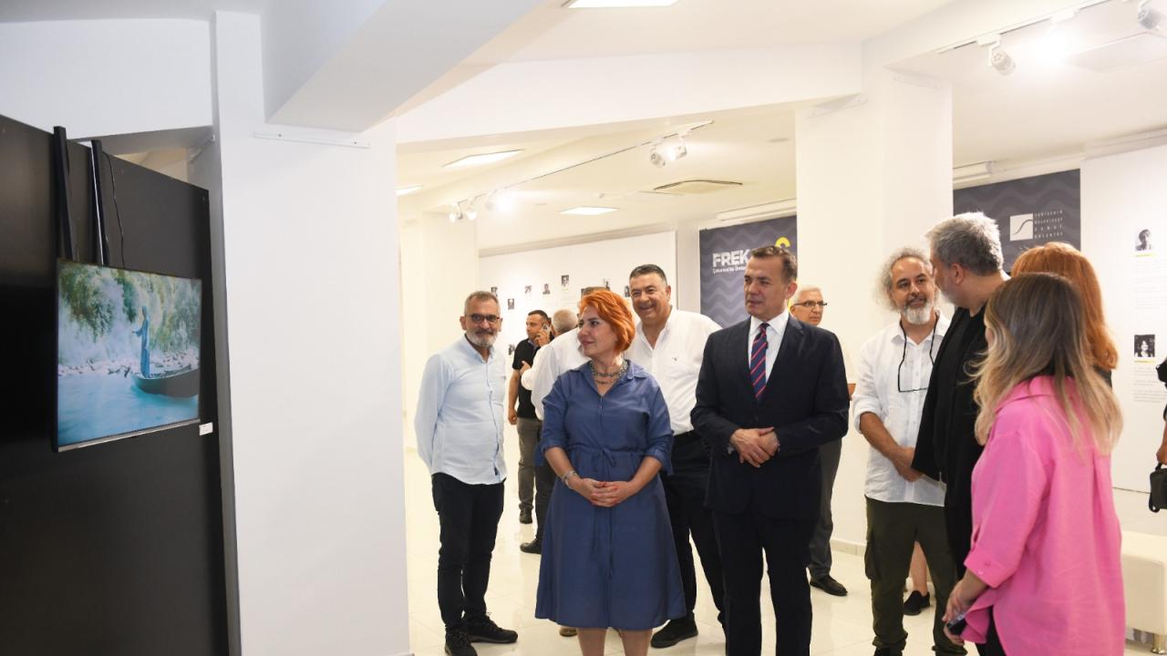 Yenişehir Belediyesi Çukurova’da üreten sanatçıları sergide buluşturdu