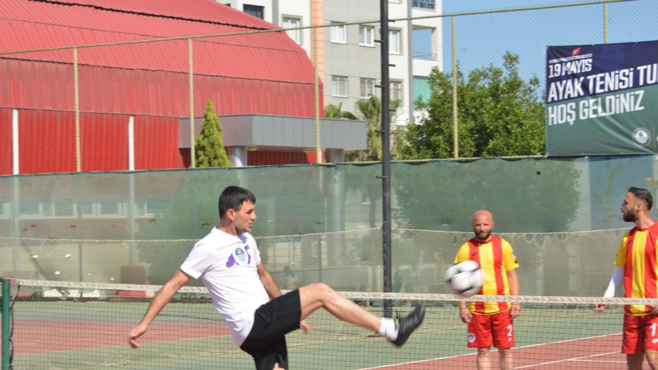 Yenişehir Belediyesi 19 Mayıs Ayak Tenisi Turnuvası başladı