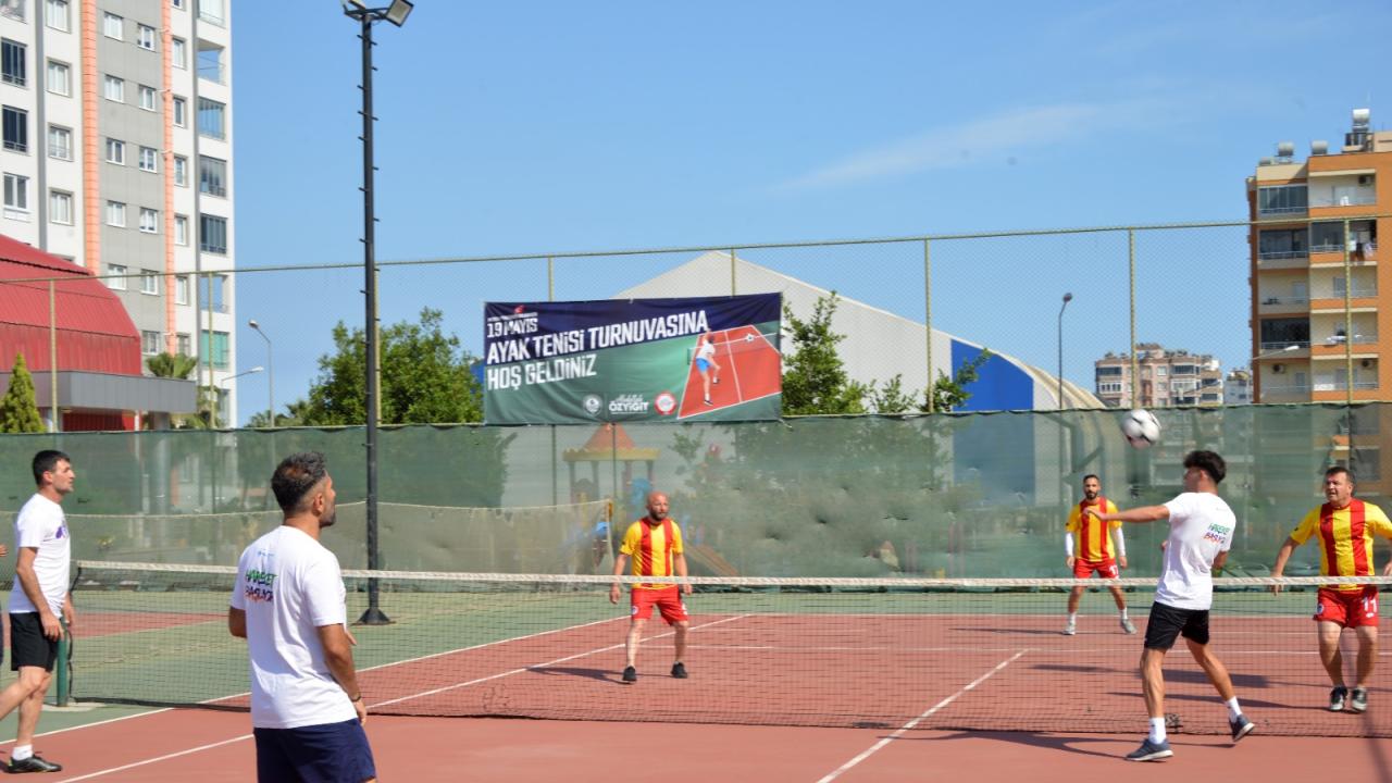 Yenişehir Belediyesi 19 Mayıs Ayak Tenisi Turnuvası başladı