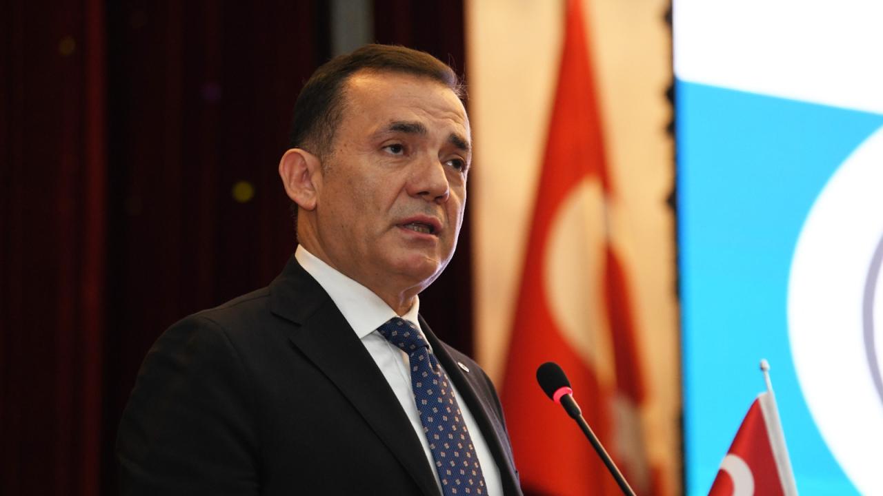 Başkan Özyiğit, “Akıllı Şehir Stratejik Planı’mızı hazırlıyoruz” 